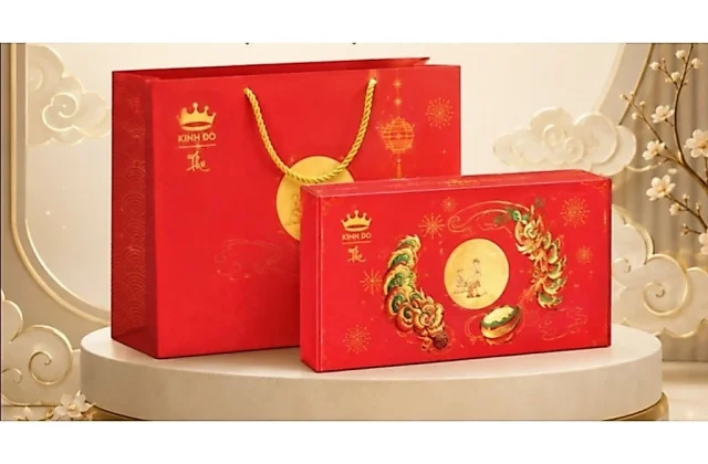 Chính Hãng(Giá 1 Bánh)Bánh Trung Thu Kinh Đô Dòng Bánh Nướng 0 trứng, 1 trứng_150gr( tặng hộp mua từ 2c)