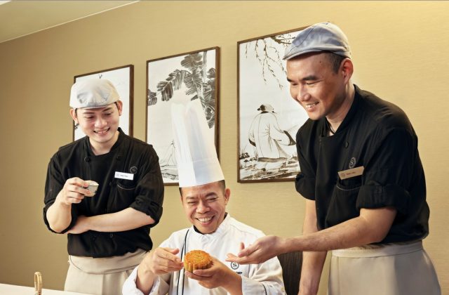 Sheraton Saigon dự kiến làm gần 200.000 bánh Trung thu thủ công